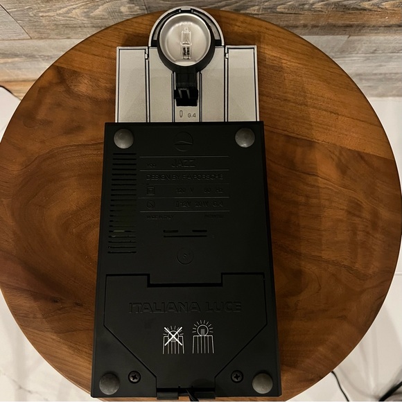 Adjustable (2x) & Extendable (3x) Table/Desk/Bed Reading Light - Picture 6 of 12